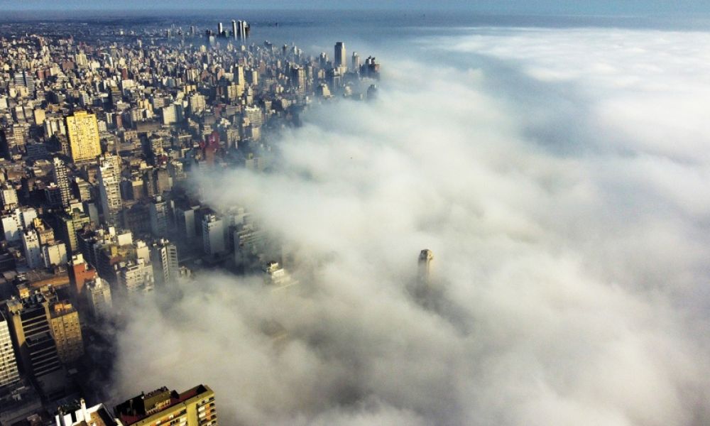 Rosario cubierta de humo