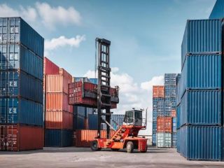 Alerta en importaciones: Detectan subfacturación masiva en textiles y celulares con precios irrisorios