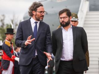 Gabriel Boric, presidente de Chile, lleg este domingo a la Argentina