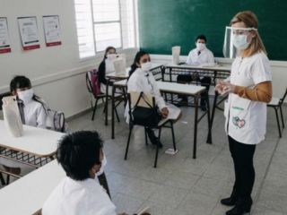 13 millones de estudiantes vuelven a las clases presenciales en 22 provincias
