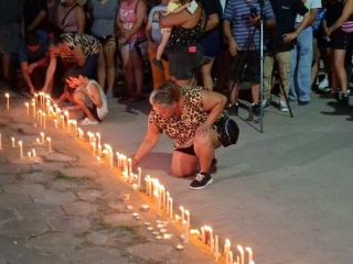 San Cristóbal en shock: Marcha silenciosa y duelo tras la tragedia en la Escuela Mariano Moreno