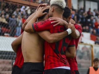 Douglas Haig gan con autoridad en casa y se prende en la pelea