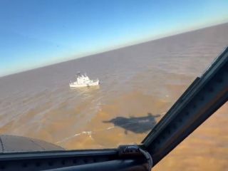 Angustia en el Río de la Plata: Buscan una embarcación con cinco pescadores desaparecidos