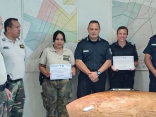 Premio a la valenta: Premiaron a dos oficiales de Pergamino