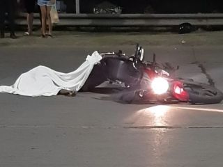 Tragedia en Mar del Plata: Una placa de fenlico mat a un motociclista