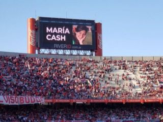 A diez aos de su desaparicin: La imagen de Mara Cash, presente en el Monumental y en las redes sociales