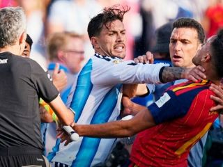 FIFA sancionó a la Selección argentina: Paredes recibió 10 fechas y la AFA fue multada