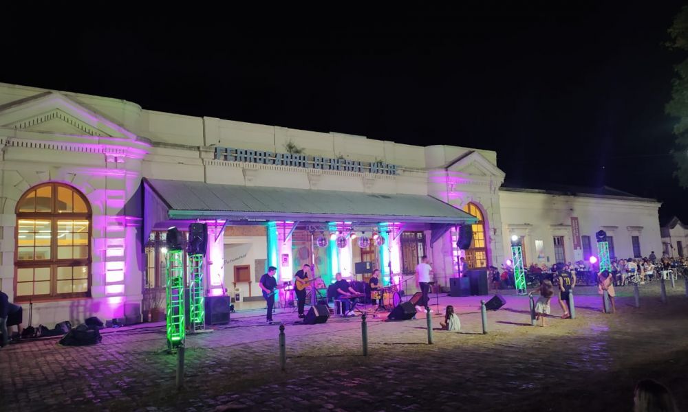 Miles de personas bailaron en los espacios culturales