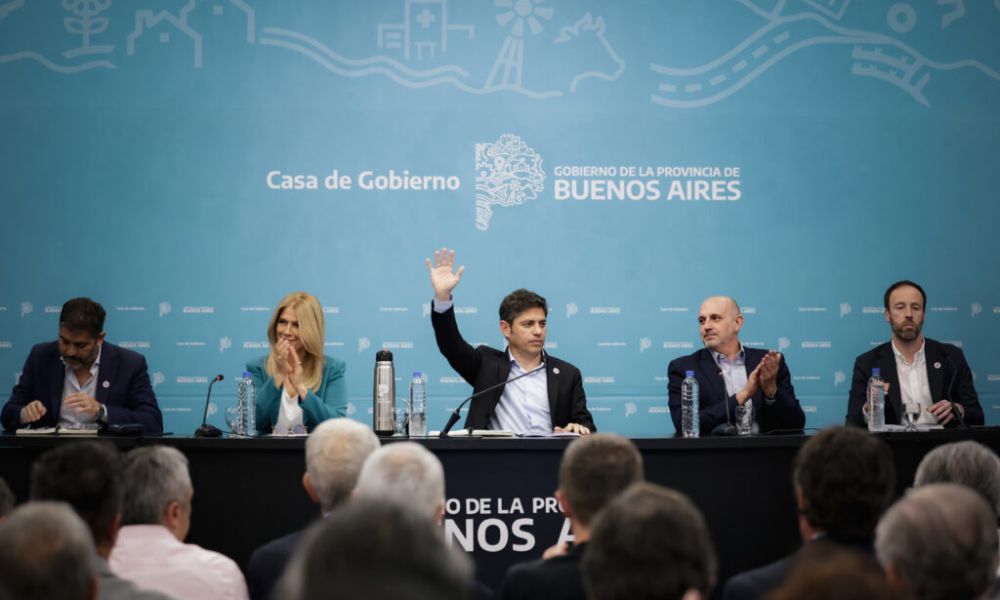 Kicillof lanza su «triplete» económico