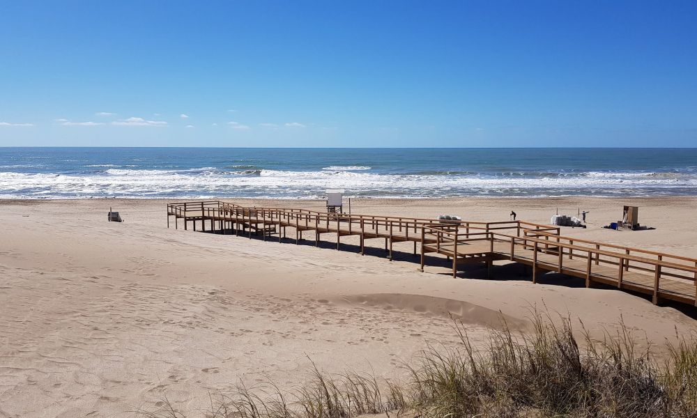 ¿Cuánto costará veranear en la Costa Atlántica en 2026?