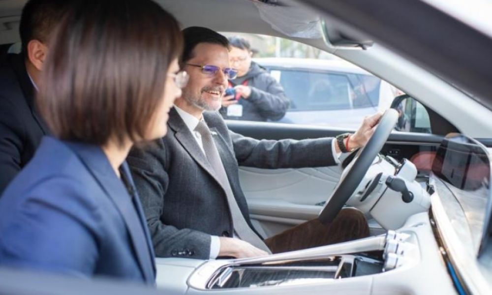 Embajador argentino en China, Sabino Vaca Narvaja