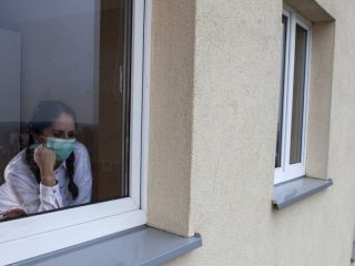 Experto de la OMS llam� a dejar de usar el confinamiento como eje contra el coronavirus