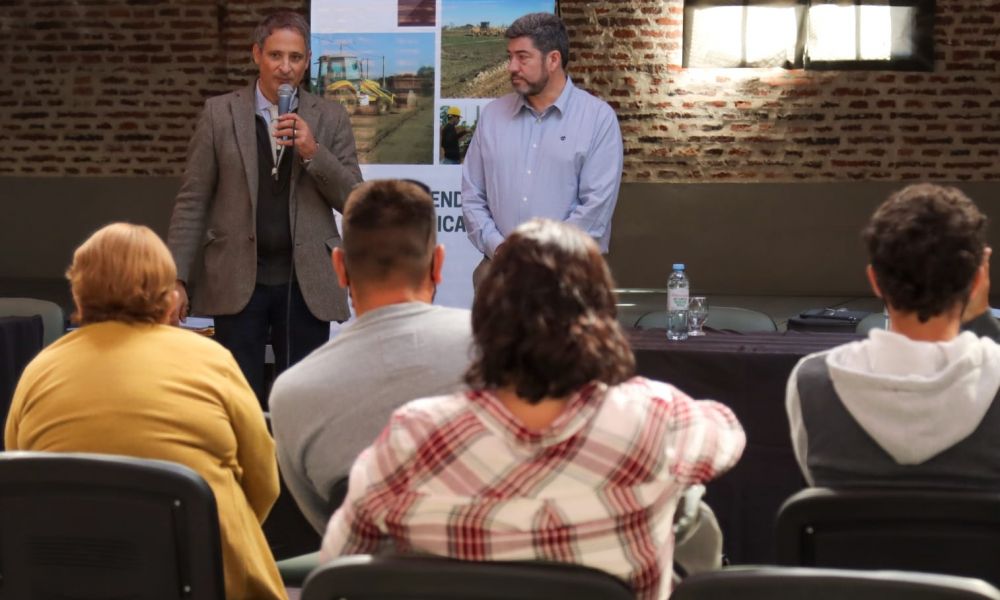 Pergaminenses ya cuentan con la escritura de su vivienda