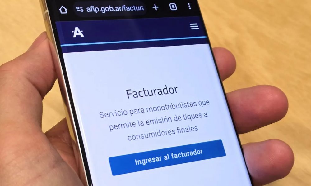 Monotributistas podrán facturar desde el celular