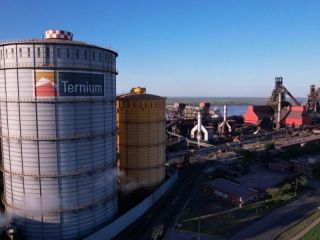 Crisis en una contratista de Ternium: Despiden a más de 80 trabajadores en Ramallo