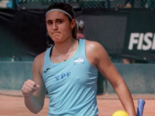 Julia Riera igualó a Sabatini y mete a Argentina en la pelea grande