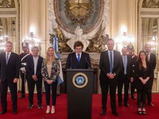 Milei celebró el fallo por YPF y reavivó la pelea política con Kicillof y Cristina Kirchner