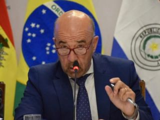 Política exterior bajo análisis: Advierten sobre los desafíos del alineamiento con Estados Unidos