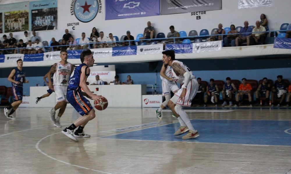 Pergamino Básquet sigue imparable y derrota a Atlético Pilar