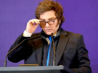 Milei volvió a cargar contra Lula: «Es un ladrón, un corrupto y un presidiario»