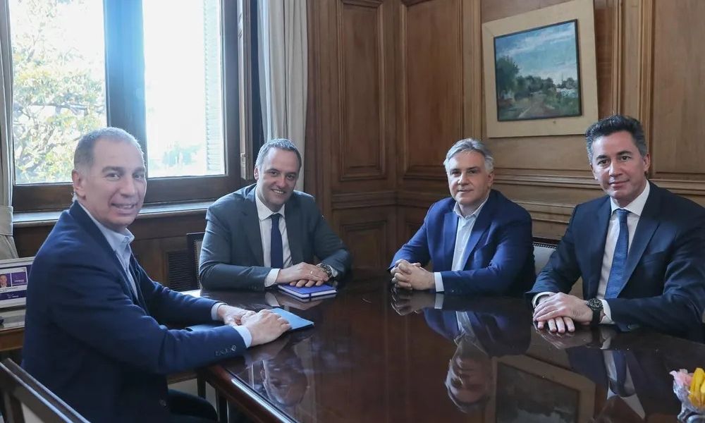 Santilli avanza en la búsqueda de apoyos