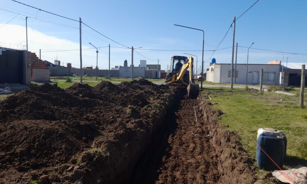 Avanzan las obras de cordón cuneta en Solares II Linotex