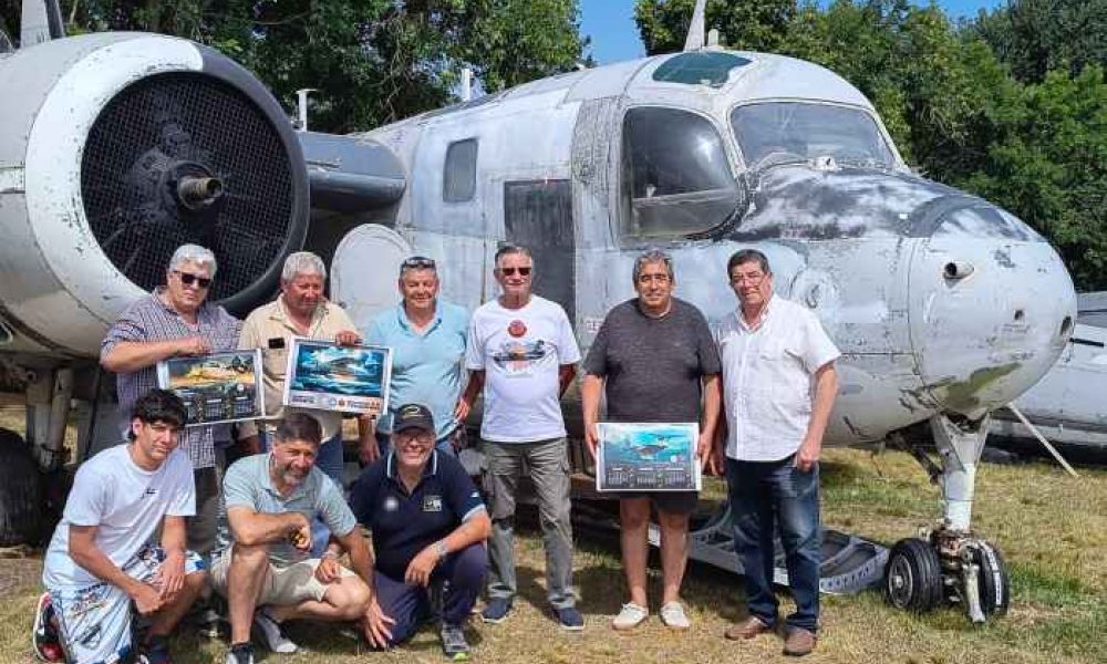 Restauración del avión histórico de Malvinas