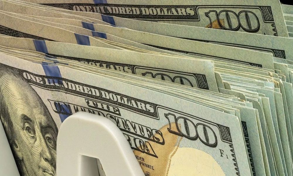 El dólar mayorista rompe el techo