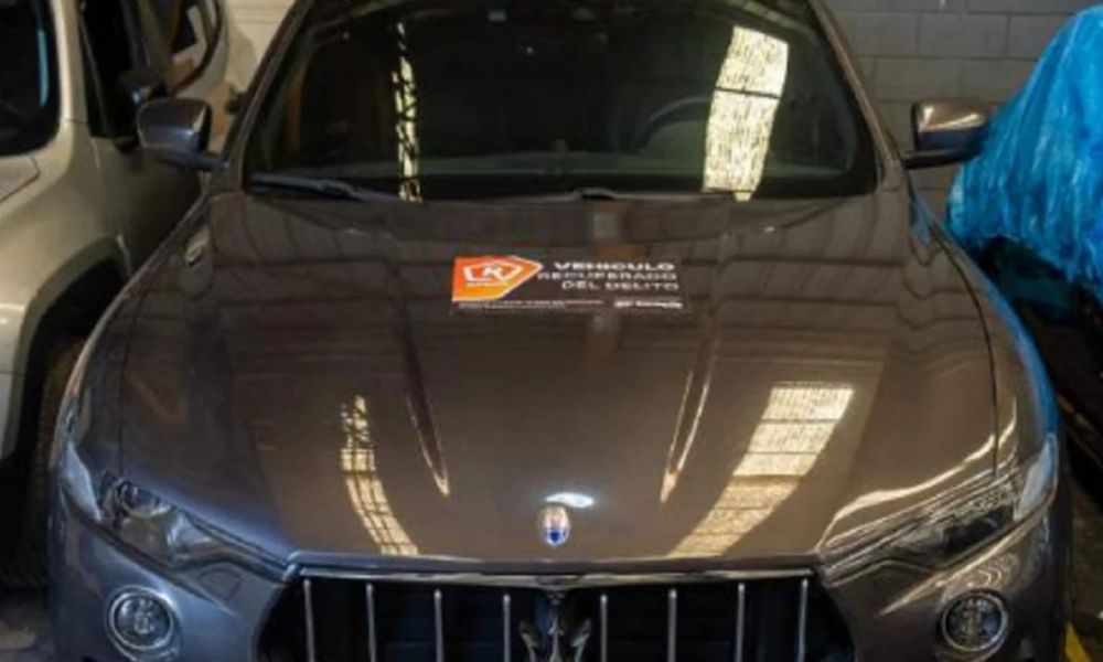 Subastarán una Maserati incautada al narcotráfico