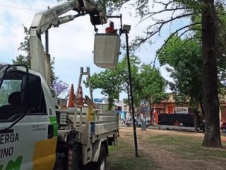 Pergamino contina con la instalacin de luces Led en las plazas
