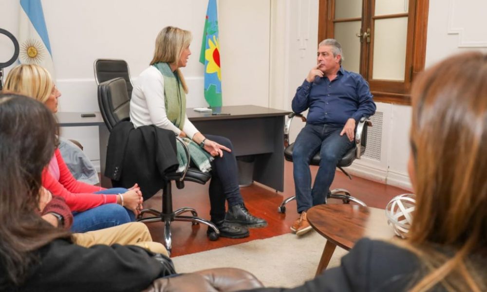 Martínez recibió a la senadora Gladys González
