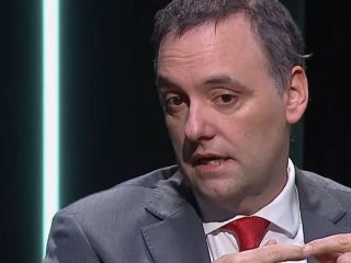 Imputan a Manuel Adorni por presunto enriquecimiento ilícito: Investigan un crecimiento patrimonial del 500%