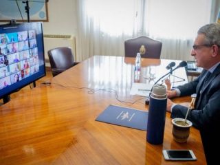 Buscan que Pymes argentinas participen de la fabricaci�n del nuevo avi�n IA-100 Malvina