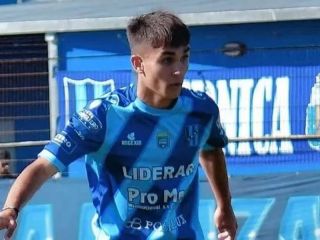 Murió un joven talento de San Telmo durante una operación de rodilla: Conmoción en el fútbol argentino