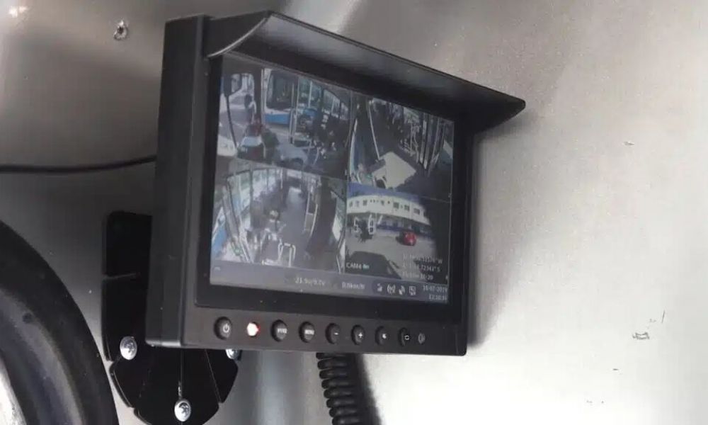 Colectivos transmitirán imágenes a un centro de monitoreo