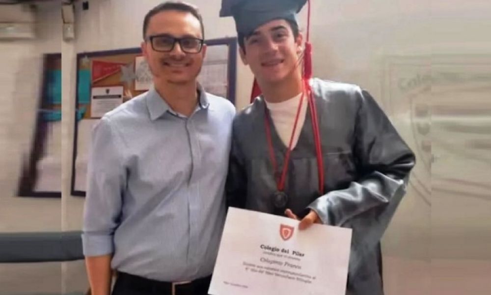 Colapinto terminó el secundario