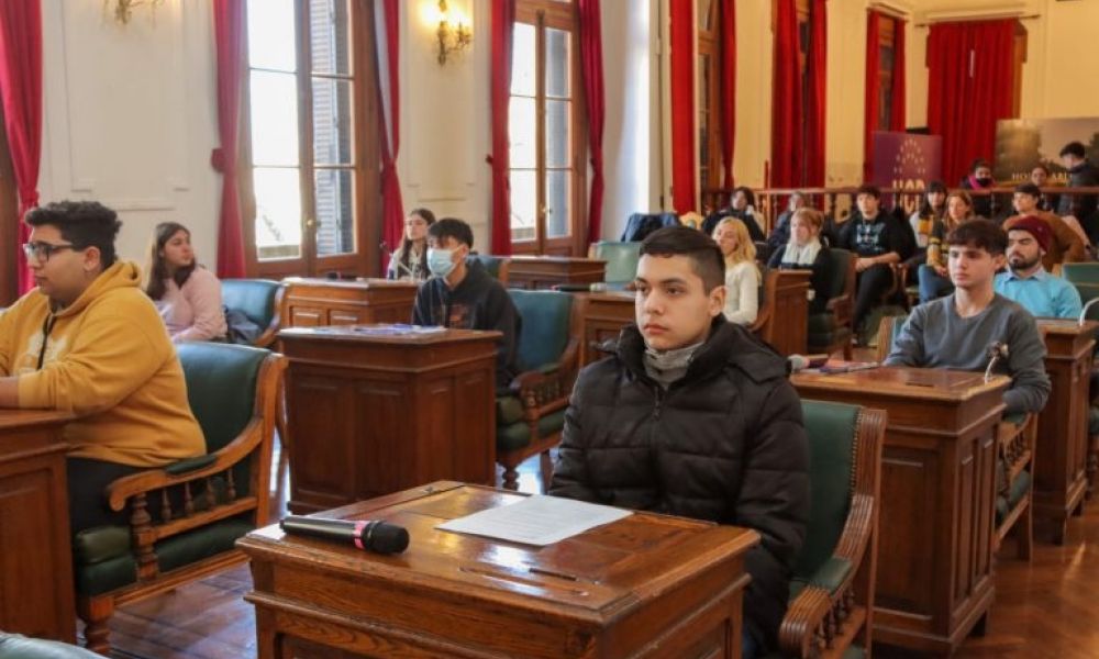 Primera sesión ordinaria del Parlamento Estudiantil