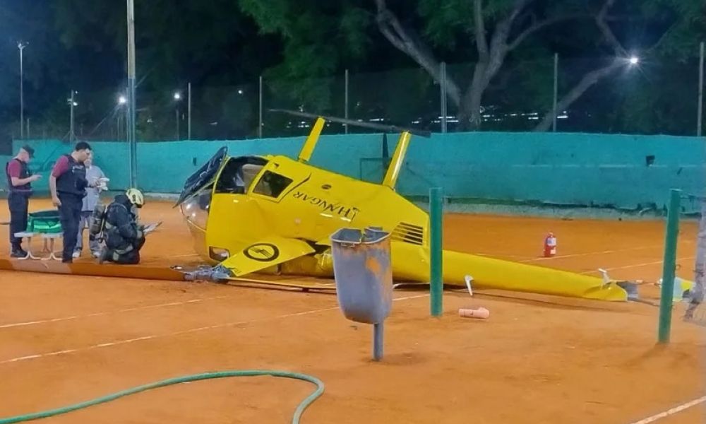 Helicóptero cae en el Parque Belgrano de Palermo