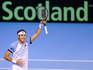 Mayer se visti de hroe y Argentina es finalista de la Davis