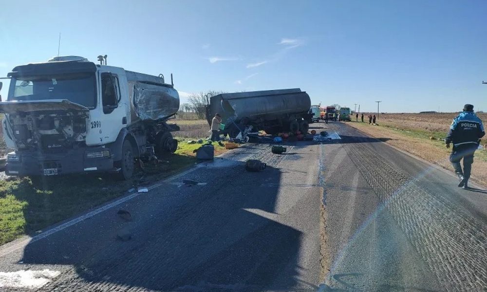Choque entre camiones en Ruta 188