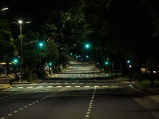 Cada d�a m�s cerca la limitaci�n de la circulaci�n de personas en horario nocturno y los encuentros sociales 