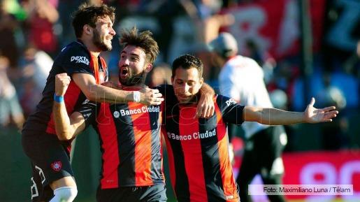 De la mano de Cauteruccio, San Lorenzo siguió de racha en Sarandí