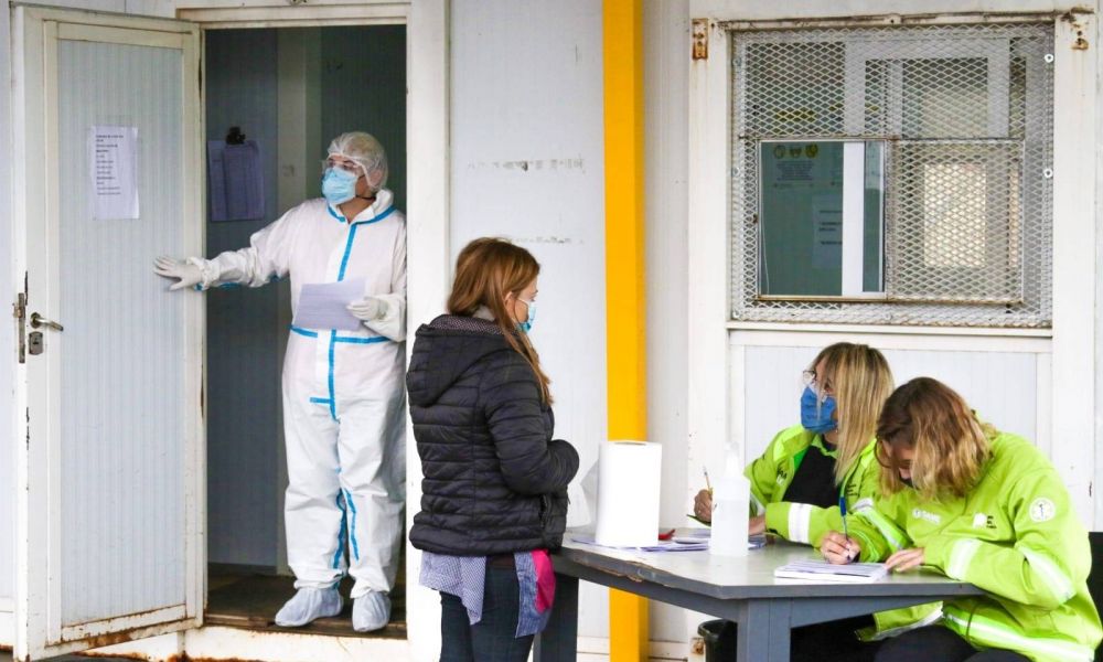 Se descentralizará la atención de COVID