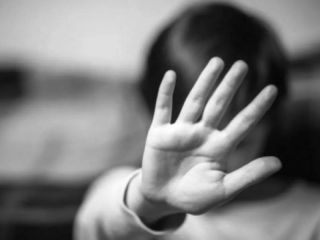 Coln: Conmocin y silencio por un doble abuso
