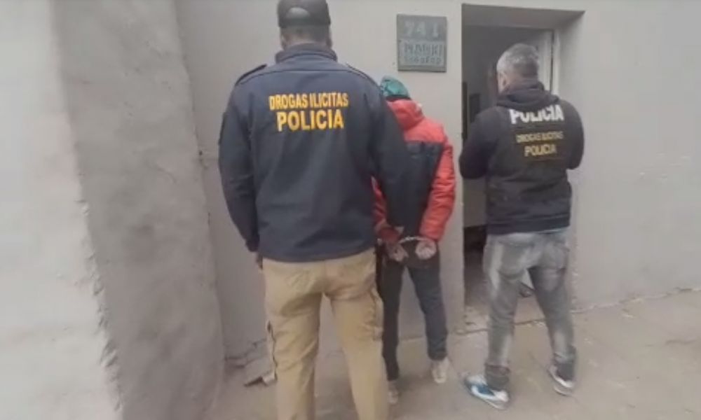 Allanamiento y detención en Barrio Kennedy