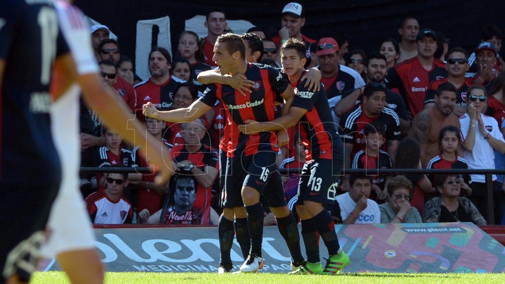 Newell´s se quedó y San Lorenzo se lo empató en el final