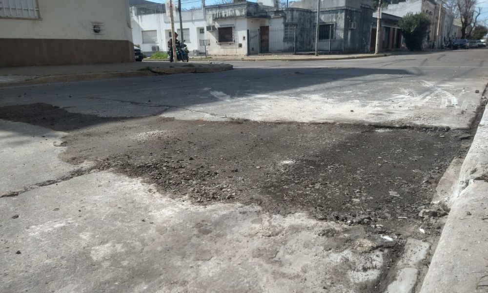 Arreglo de pavimento a cambio de votos