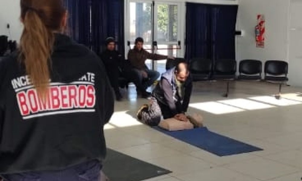 Defensa Civil capacitó a veterinarios