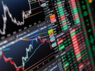 Acciones argentinas se disparan hasta 35% en Wall Street tras victoria de La Libertad Avanza