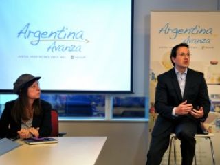 El primer link que les aparece en Google